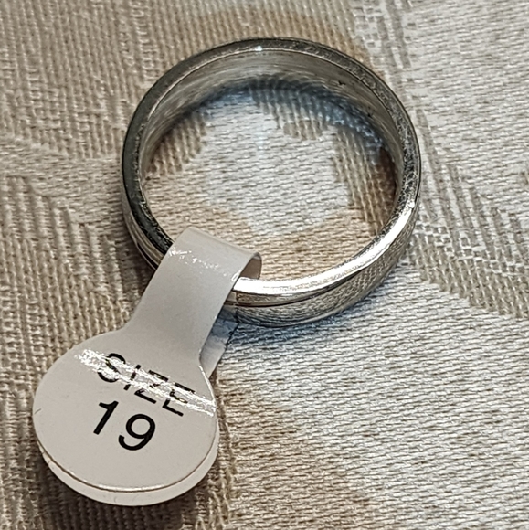 TITANIUM Wedding Ring Size 19/ US9, New - Picture 6 of 8